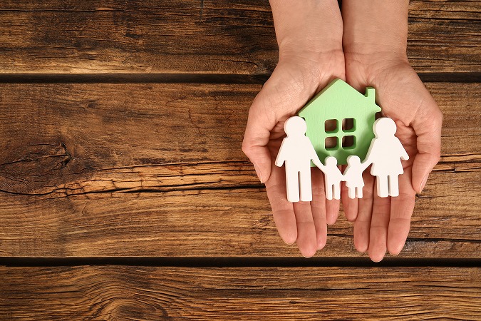 手のひらに家と家族